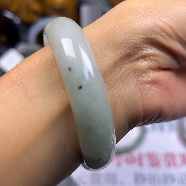 未镶嵌手镯翡翠纯天然缅甸A货翡翠特色美人痣美镯56