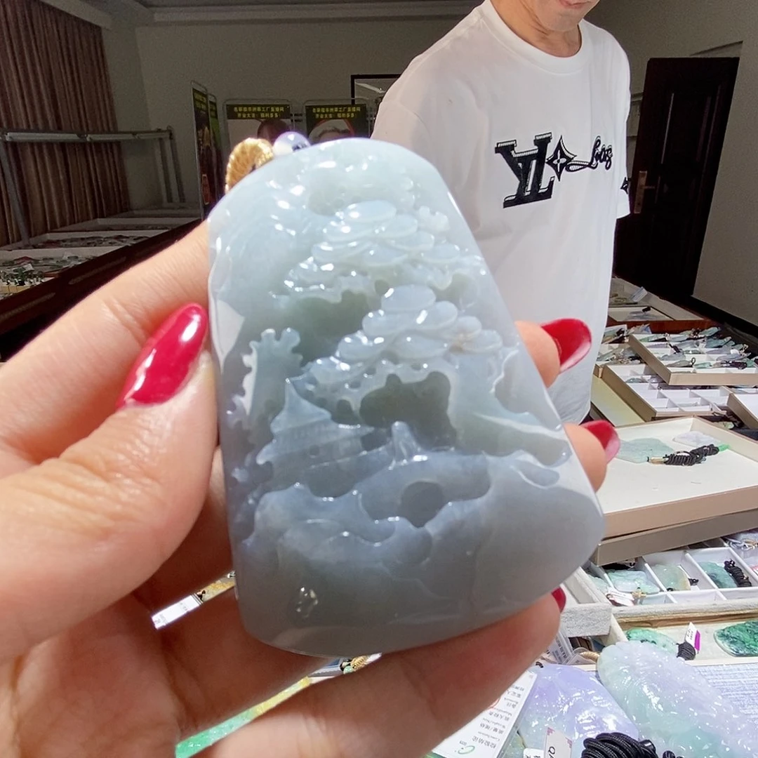 翡翠未镶嵌颈饰翡翠