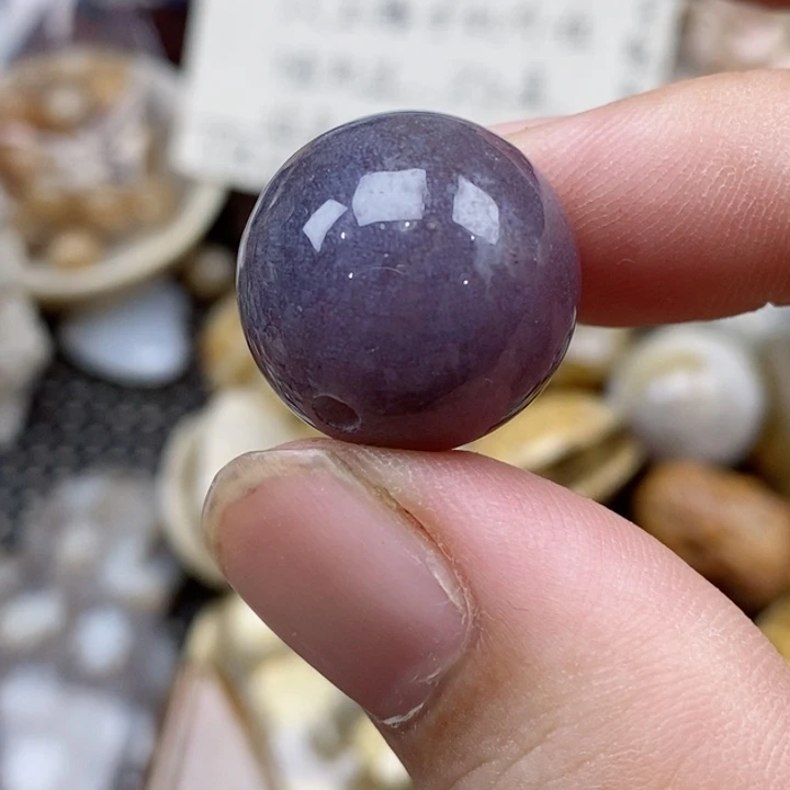 硅化珊瑚（珊瑚玉）未镶嵌颈饰