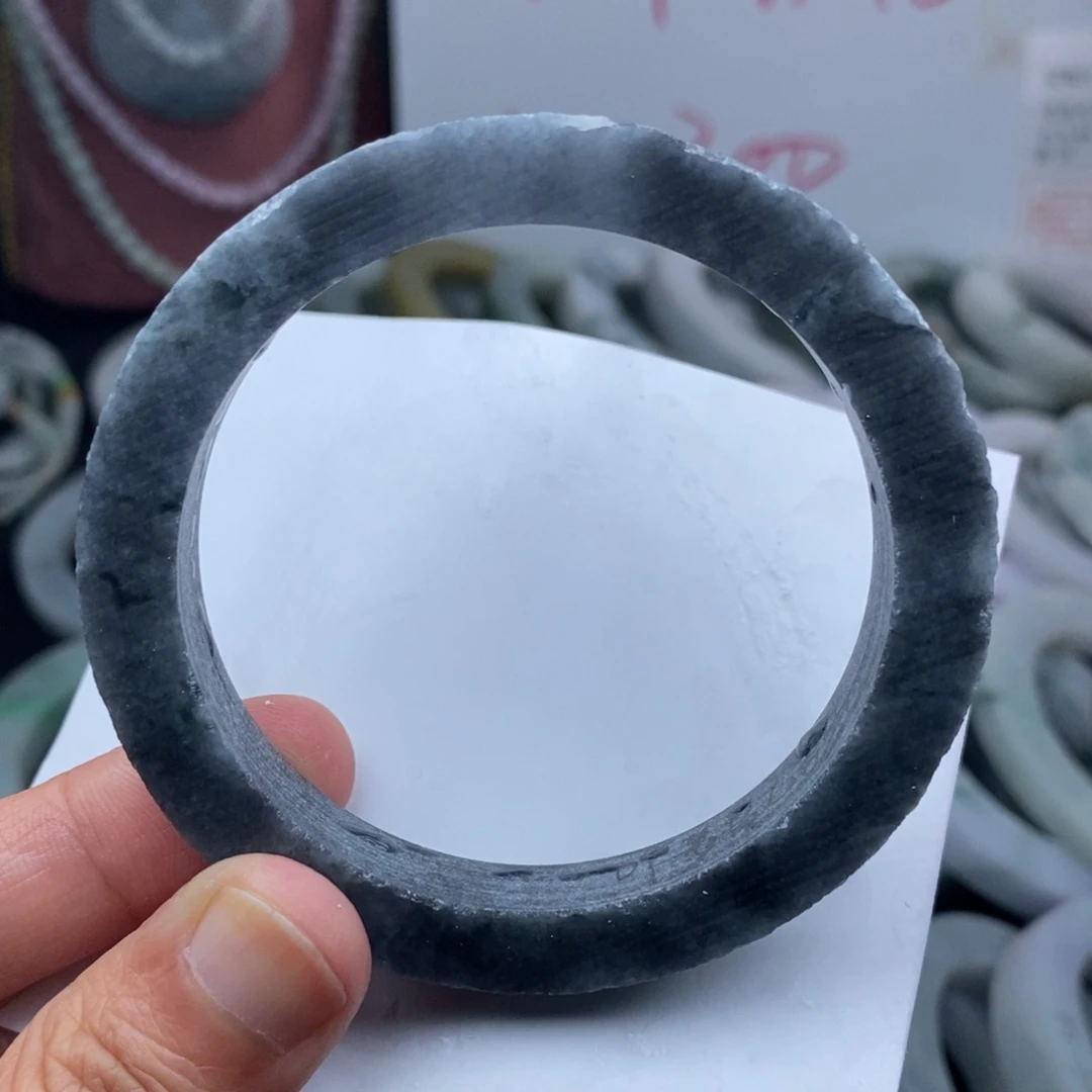 定制翡翠正圈未镶嵌小**?