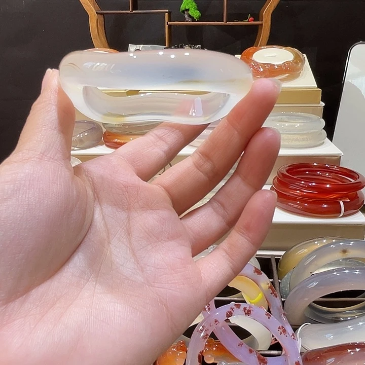 玛瑙/玉髓未镶嵌手镯