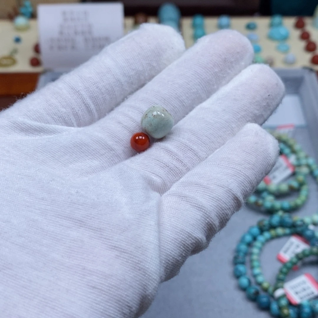 南红玛瑙配饰未镶嵌