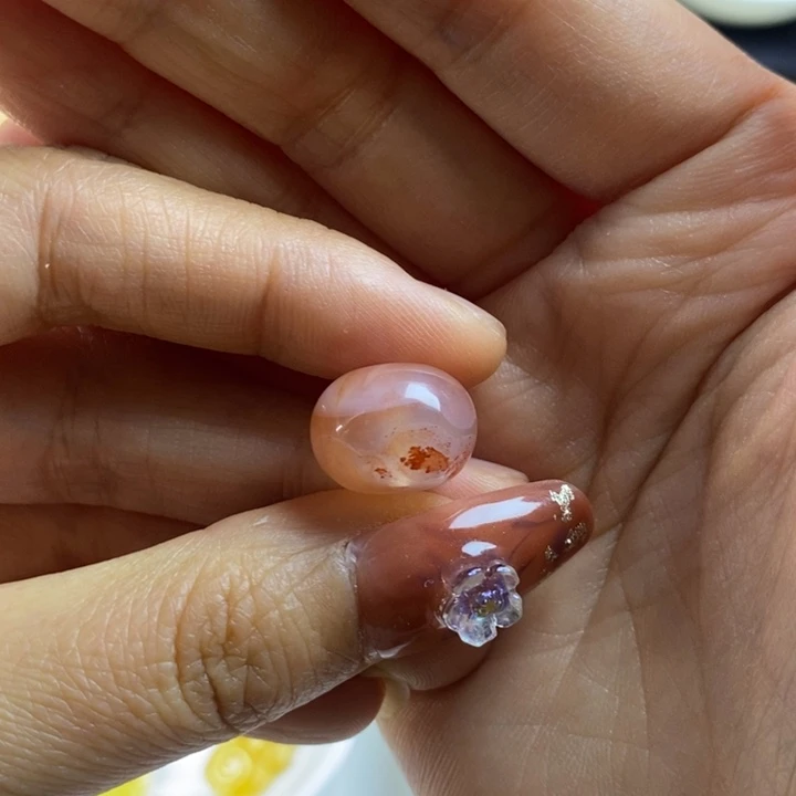 南红玛瑙葫芦未镶嵌尺寸15加，微瑕