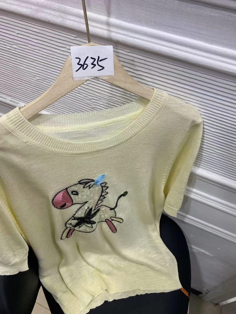 【3635】2025春季新款休闲百搭减龄上衣