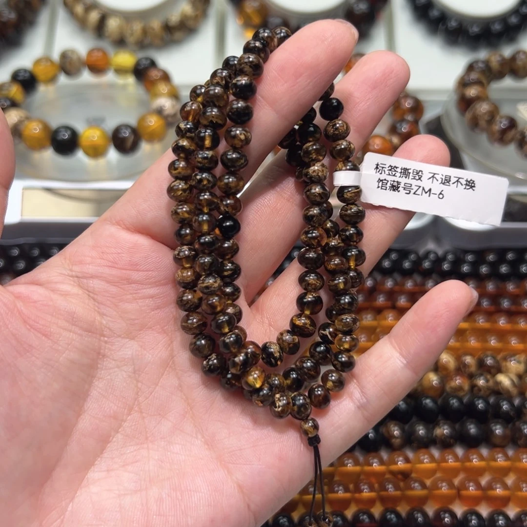 琥珀未镶嵌裸石抚顺琥珀6m108溶洞