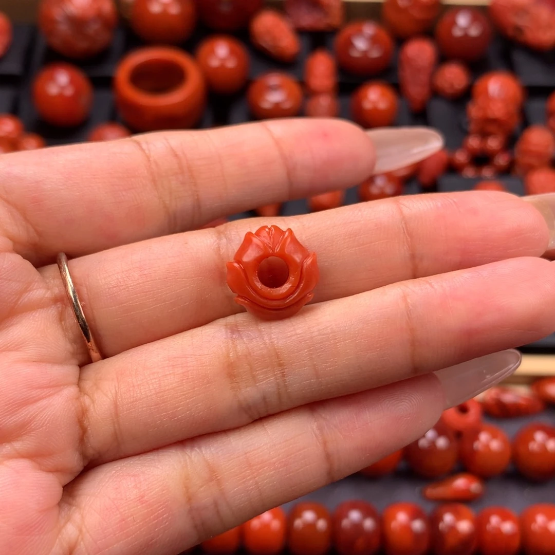 未镶嵌莲花背云12.5mm南红玛瑙