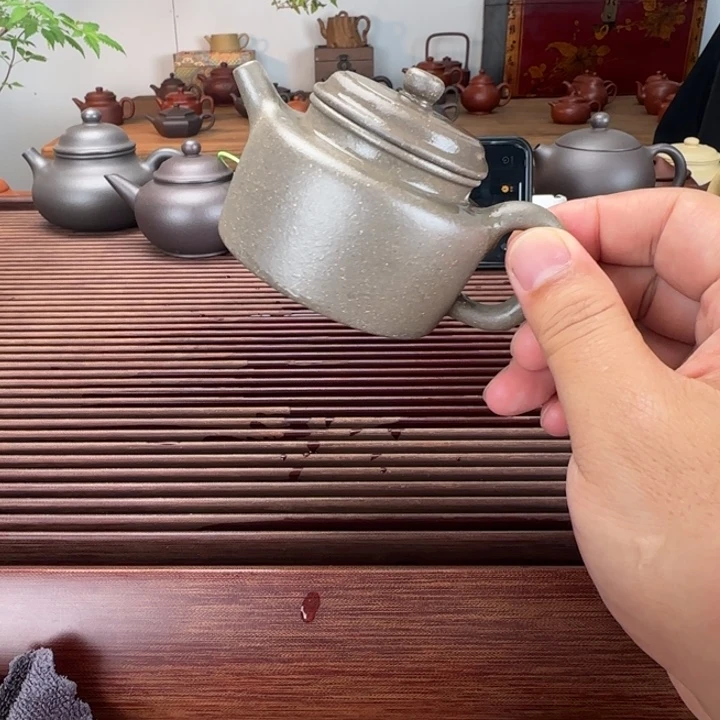 用***4茶壶紫砂青段微瑕