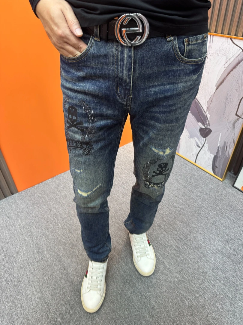 秋冬烫钻牛仔裤印花百搭弹力时尚潮流修身小脚水洗蓝复古牛仔裤