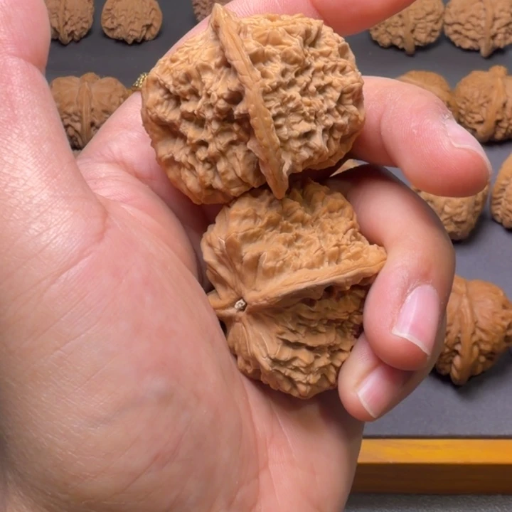 文玩核桃吊坠白云寺马蹄