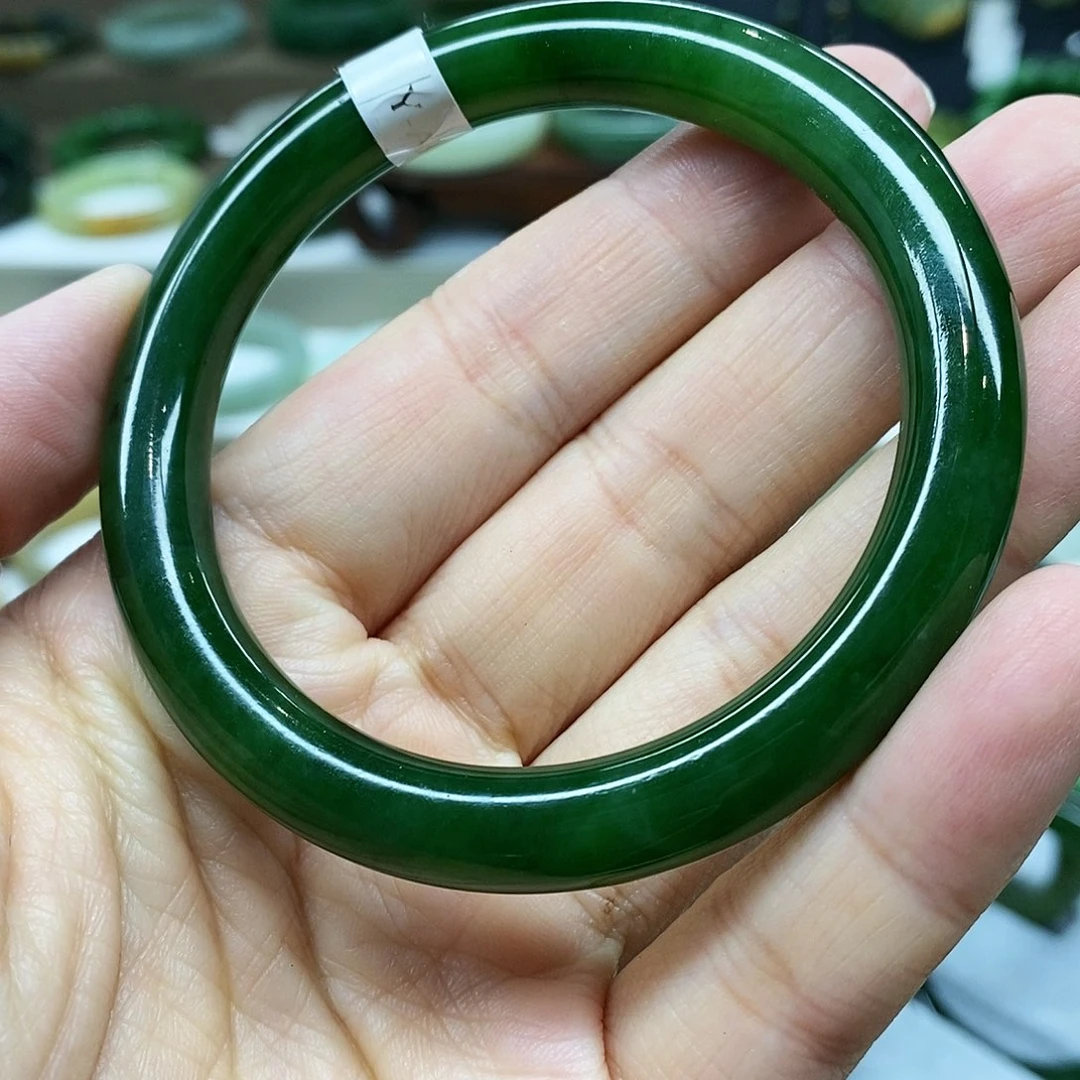 【闪购商品】未镶嵌手镯和田玉（碧玉）