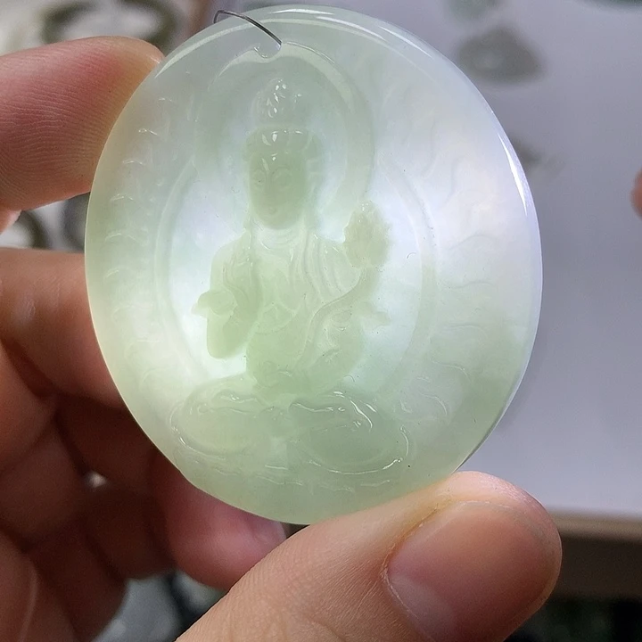 翡翠颈饰未镶嵌翡翠