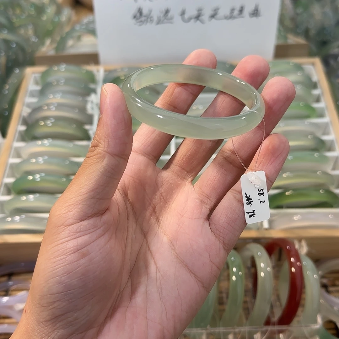 玛瑙/玉髓未镶嵌手镯圈口58.2