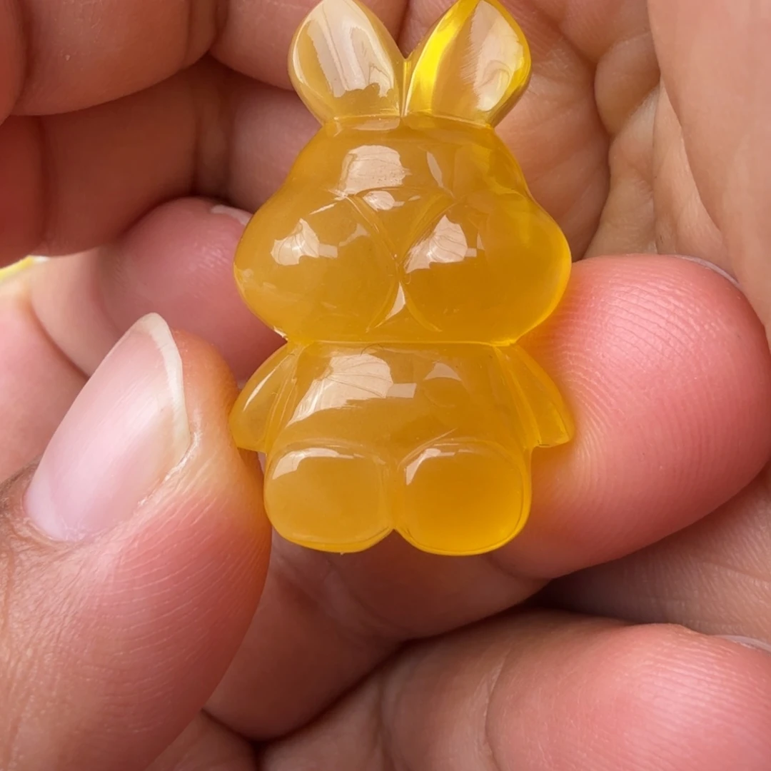 未镶嵌琥珀珠宝奇石