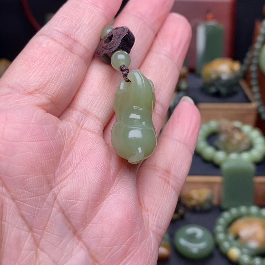 岫岩老玉（透闪石质玉）未镶嵌挂件