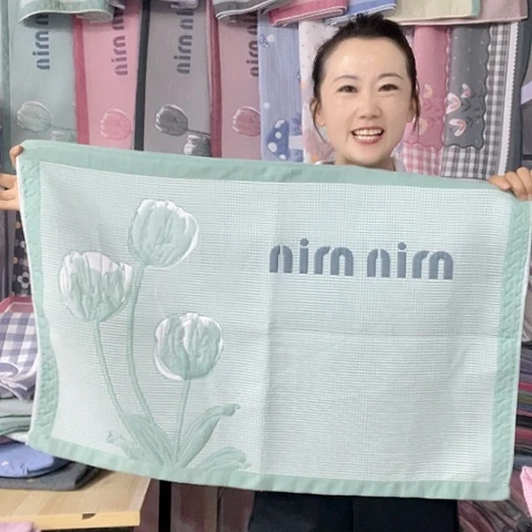 棉特价绿色郁金香