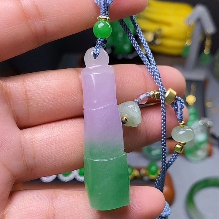 吊坠(赠链)未镶嵌翡翠