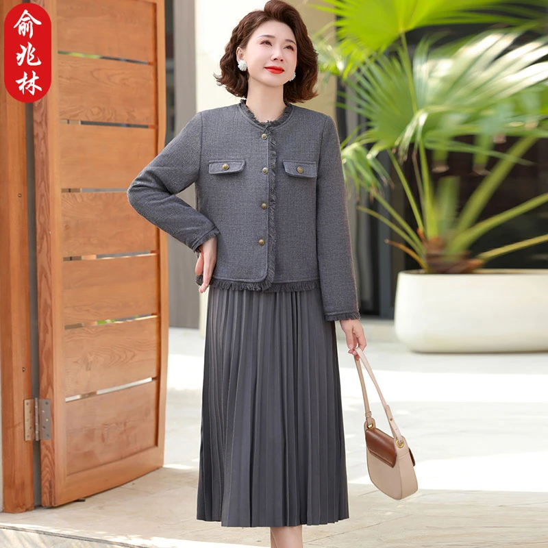 俞兆林年轻妈妈春秋小香风外套2025年新款中老年气质连衣裙两件套