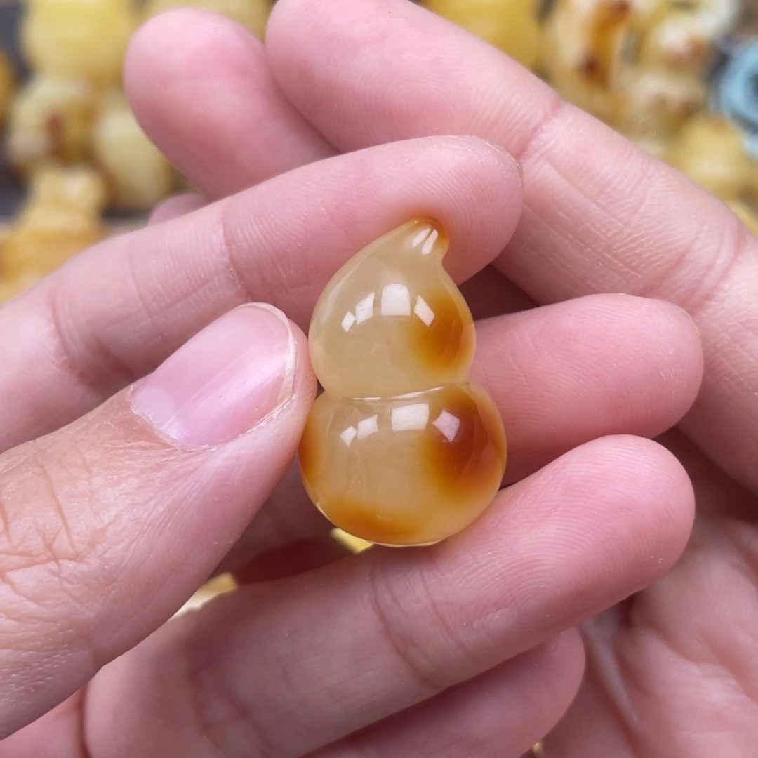 裸石琥珀未镶嵌蜜蜡