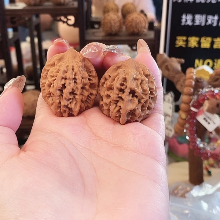 文玩核桃把件32秦闷