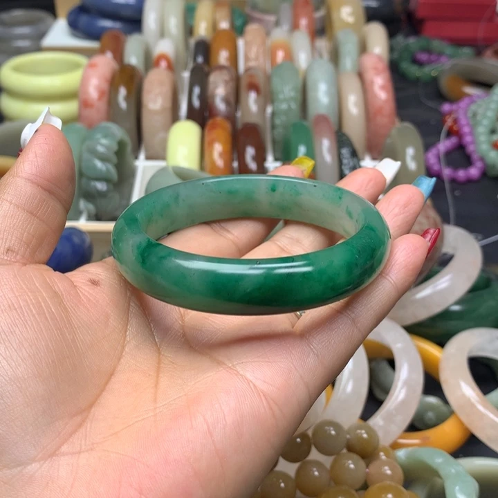 石英质玉手镯未镶嵌沐*