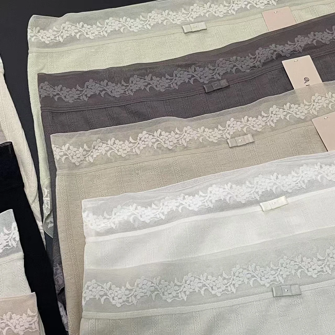 HE YAN【F012】提花夏季透气棉底档蕾丝花边包臀纯色中腰女内裤