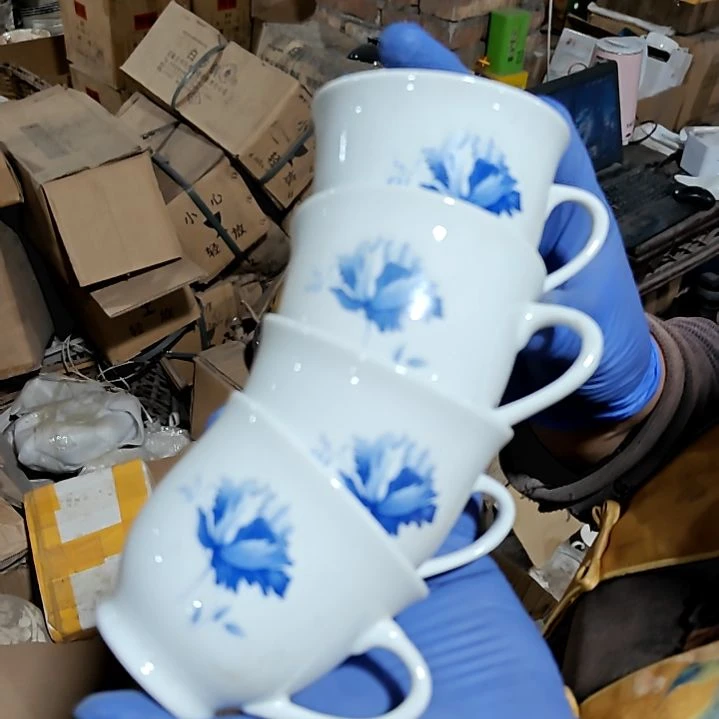 摆件陶瓷盘子碗啥都有