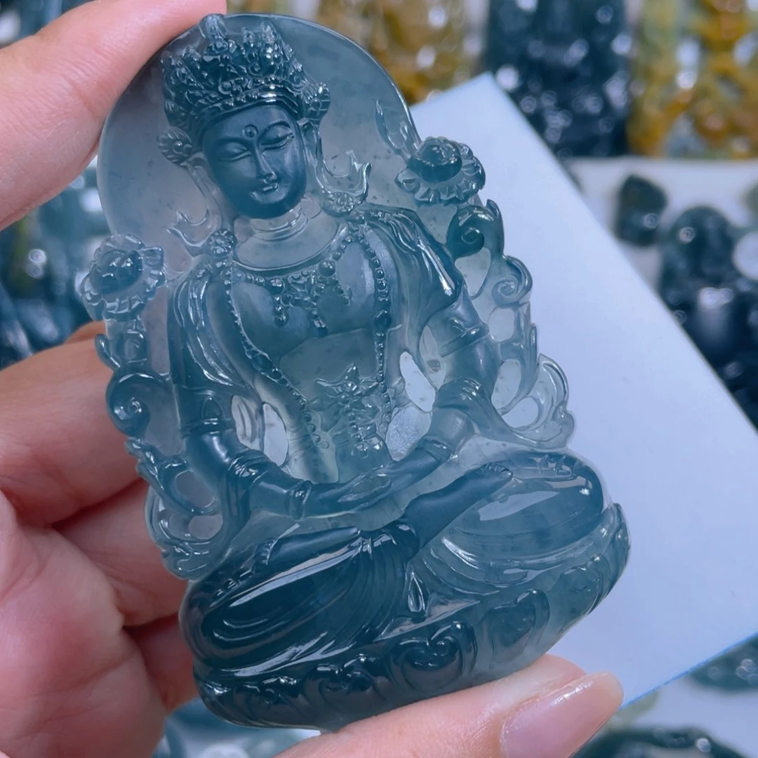 追***年翡翠未镶嵌颈饰翡翠