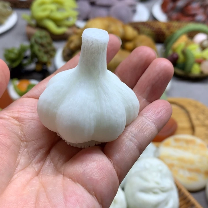 蛇纹石玉未镶嵌摆件文*心