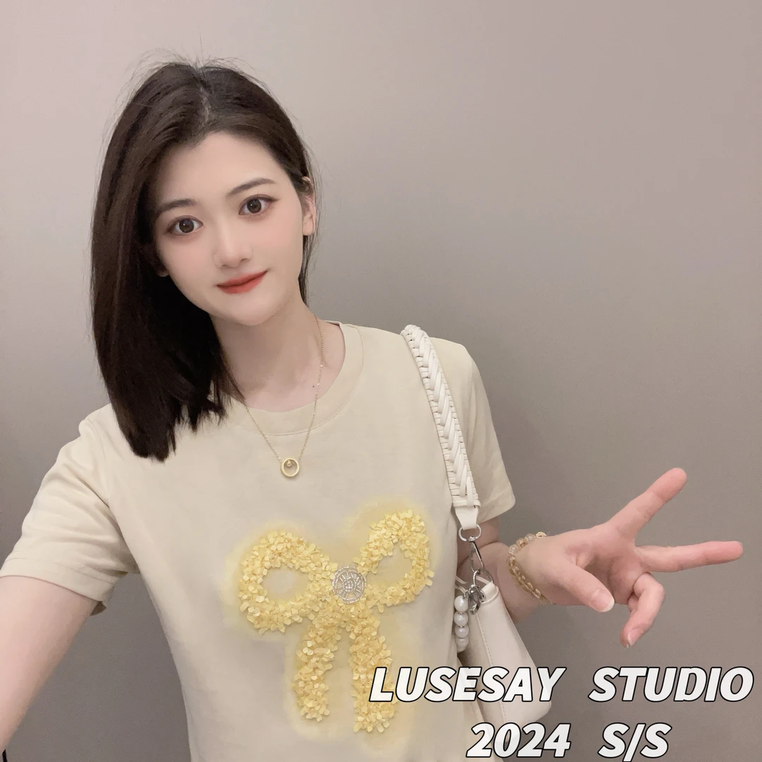 LUSESAY 重工立体刺绣蝴蝶结 2025年新款 短袖T恤女休闲时尚上衣