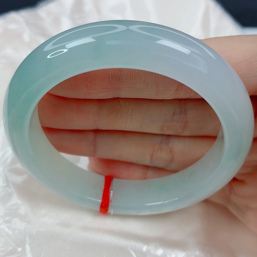 翡翠未镶嵌手镯54.2正圈，冰胶兼备，幻彩淡色，小毕业鐲，025