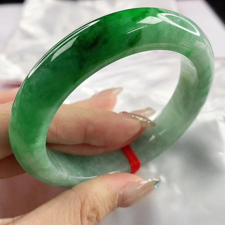 未镶嵌手镯翡翠，932