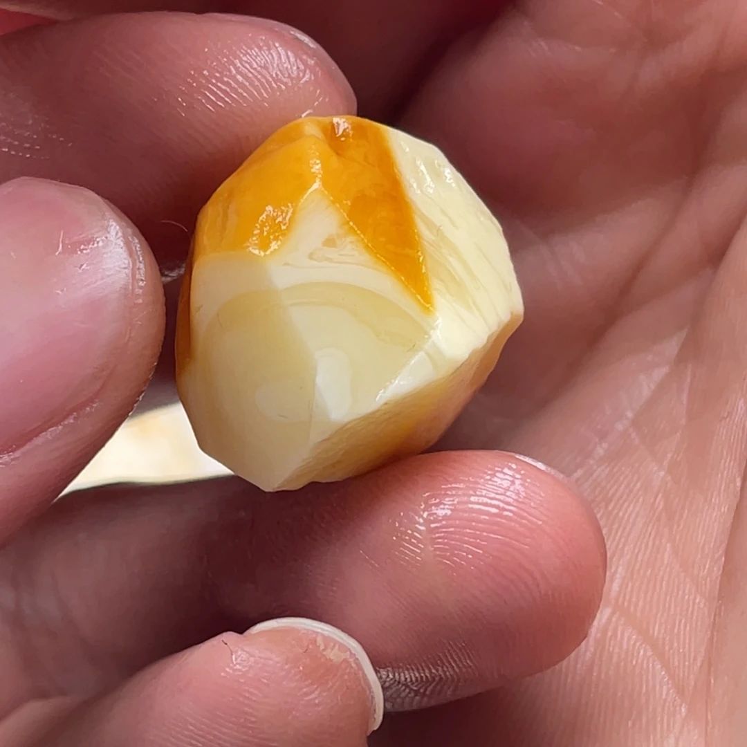 定制琥珀未镶嵌蜜蜡原石定制