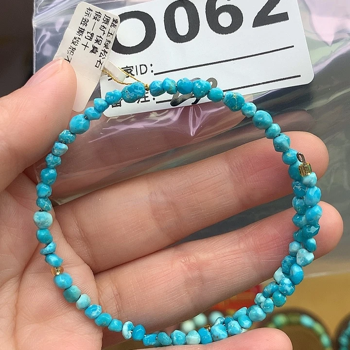 绿松石未镶嵌原矿