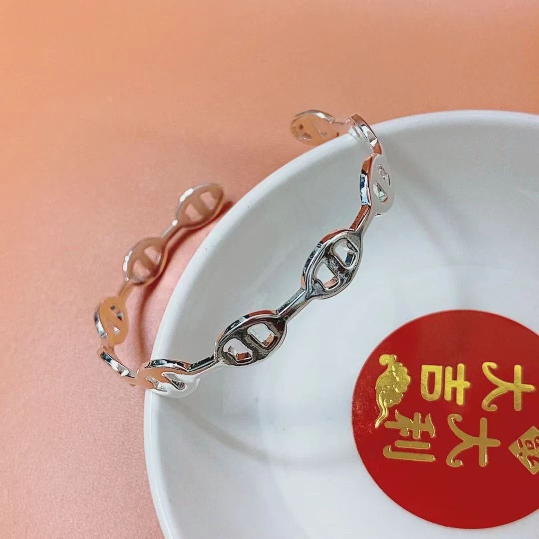 【清仓专属】轻职风女原创设计猪鼻子款式  喜庆节日生肖挂饰