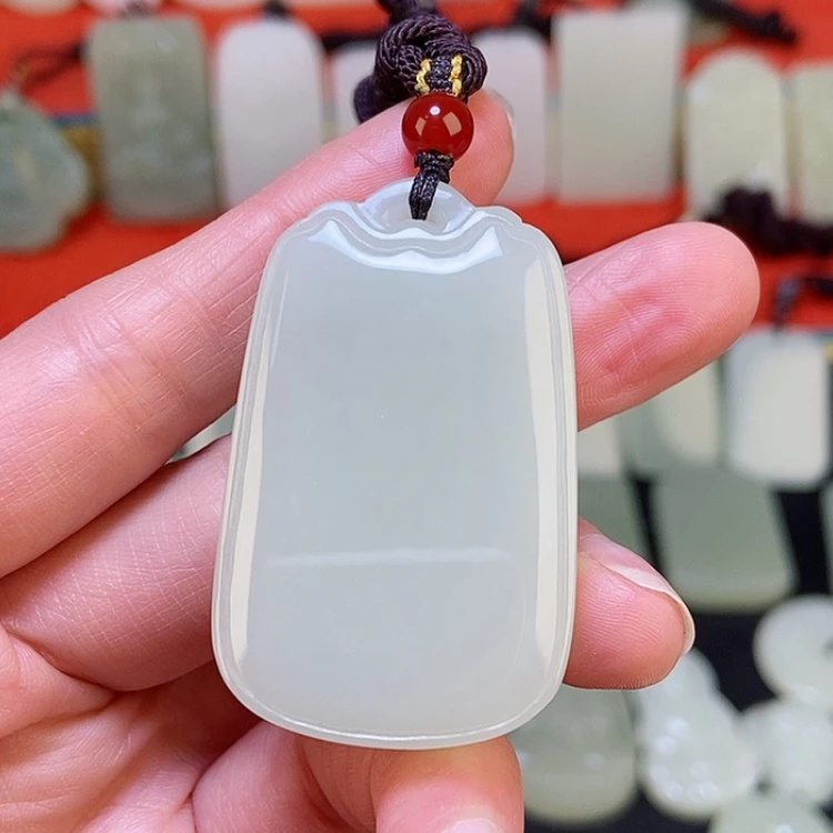 【闪购商品】颈饰未镶嵌和田玉