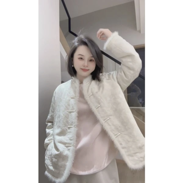 大掌柜推荐【兰亭序】新中式国风真毛水貂毛领棉服保暖外套女1