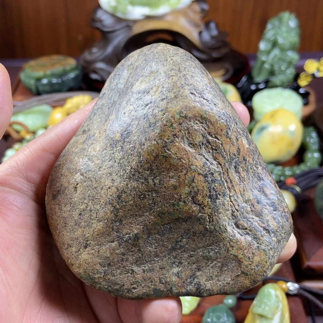 岫岩河磨玉（透闪石质玉）未镶嵌摆件