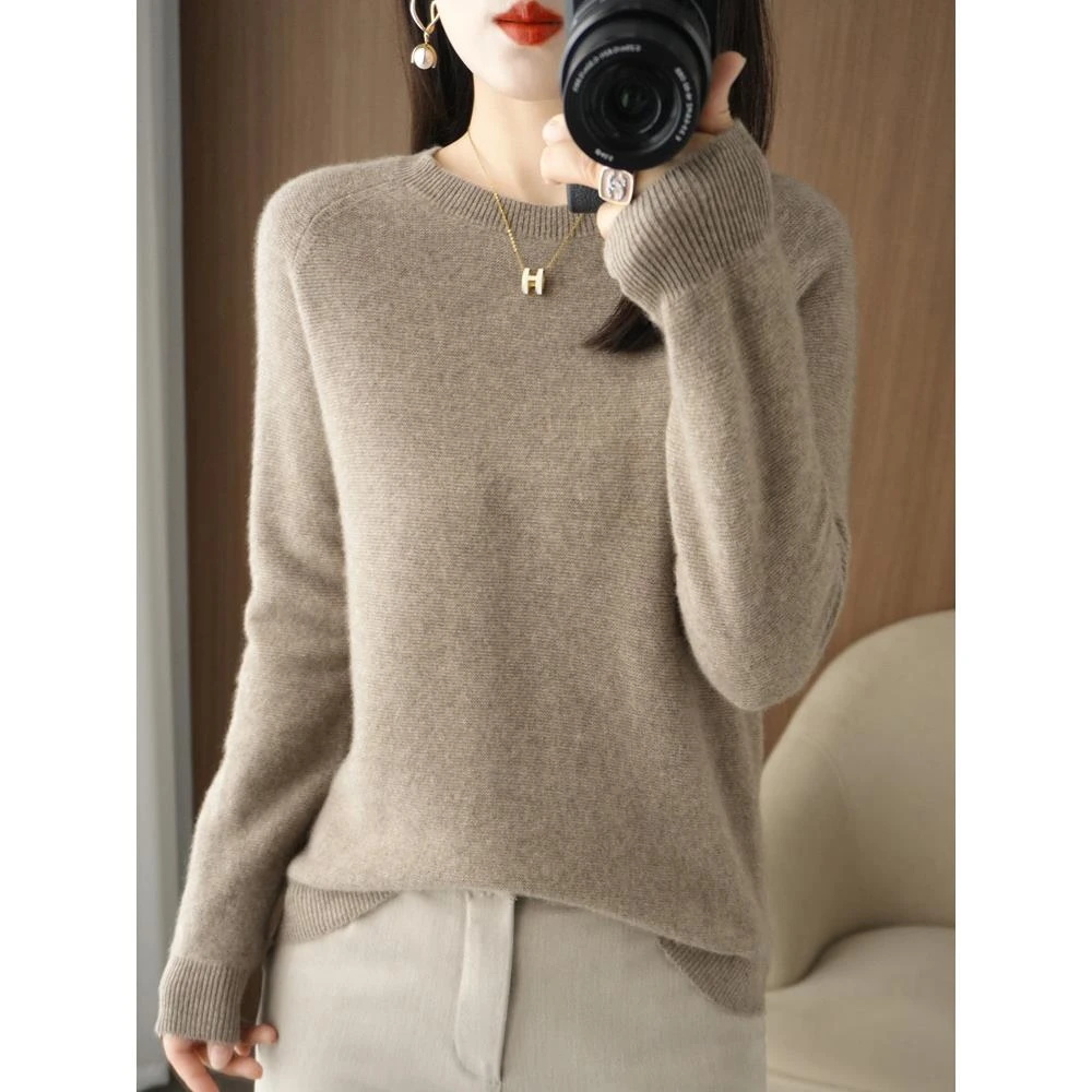 樱鲜春秋冬季新款毛衣女宽松洋气长袖套头韩版圆领内搭打底洋气针