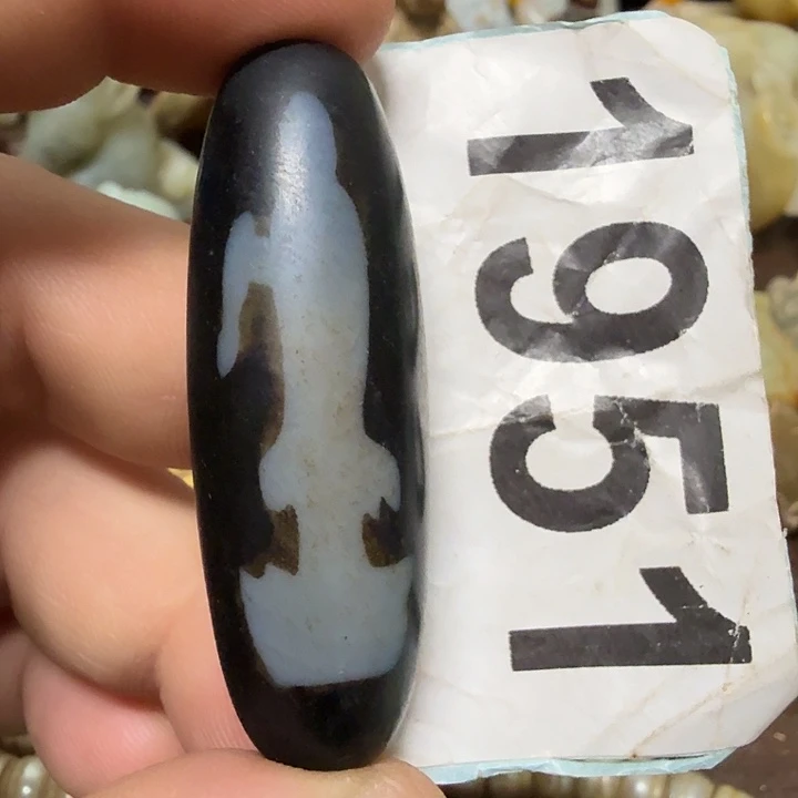 平***顺玛瑙/玉髓未镶嵌颈饰