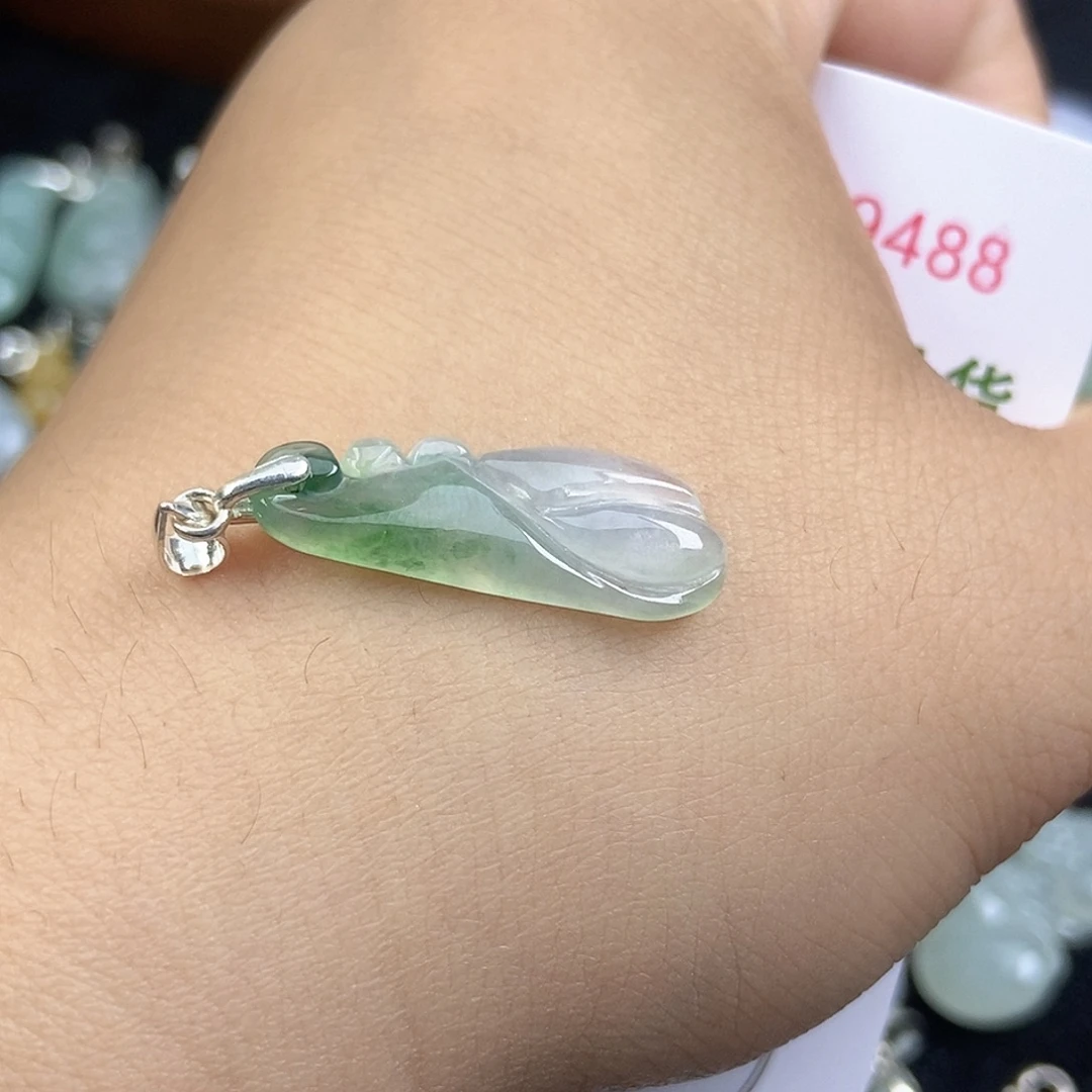 翡翠未镶嵌颈饰天然