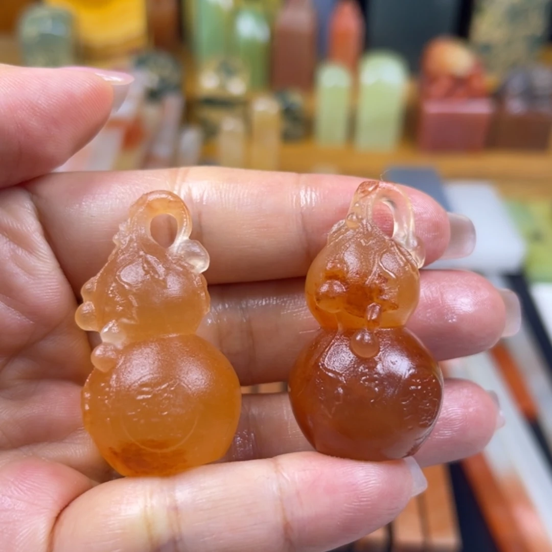 青田石印石新疆美人红葫芦1.5印面×2