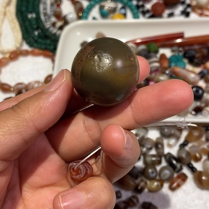 青***传花岗石铁合金藏传古珠珠