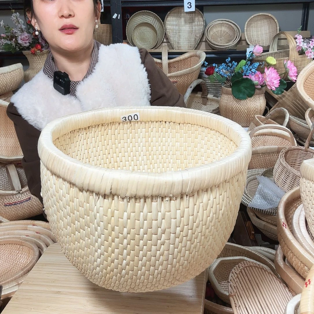 布***火木直播间300号，，，，，。