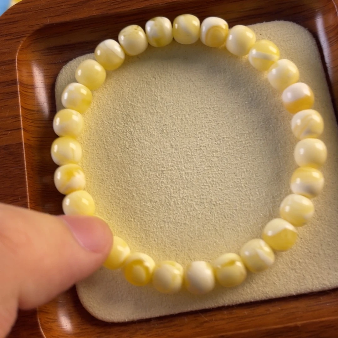 琥珀未镶嵌手链7.5mm浓蜡妖花。 福利款