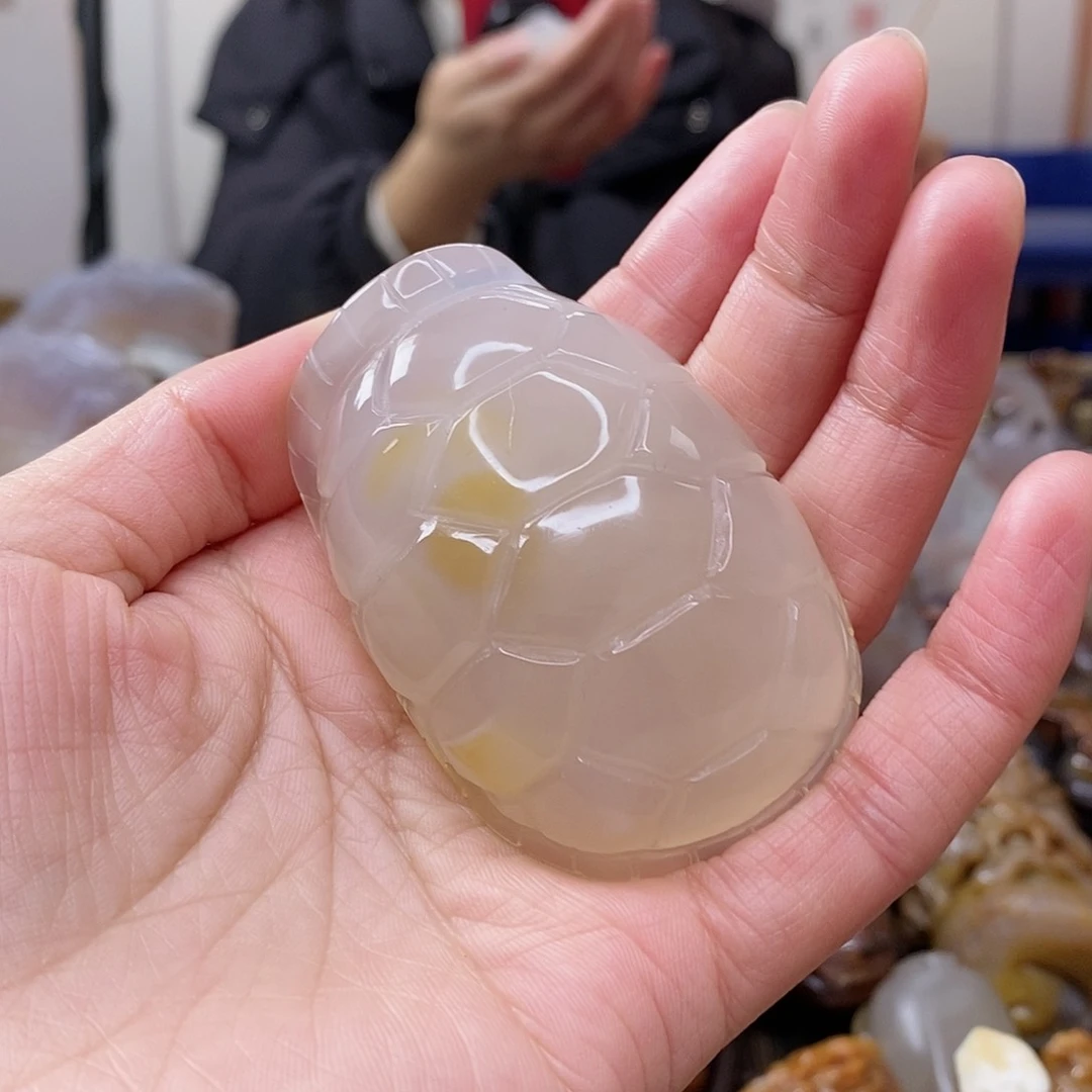 玛瑙/玉髓颈饰未镶嵌半****。