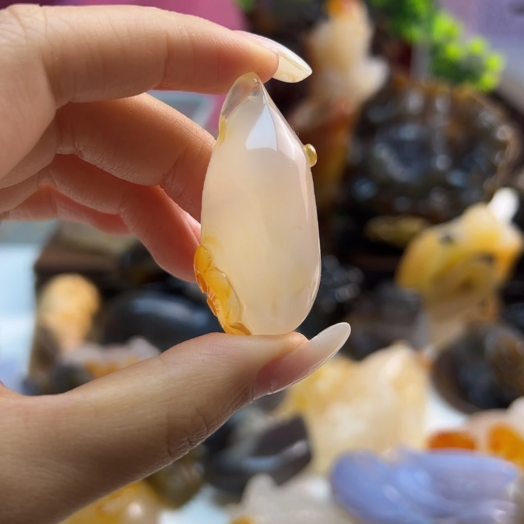 玛瑙/玉髓未镶嵌吊坠(不含链)