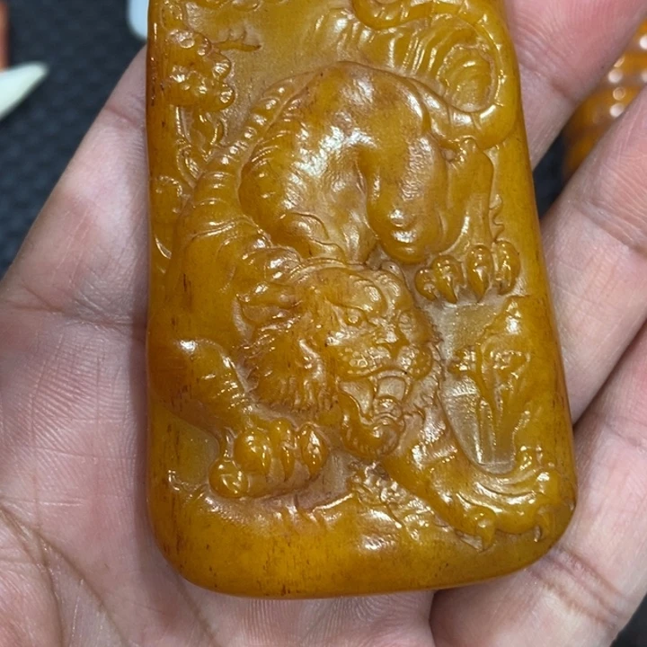 滴血莲花菩提吊坠