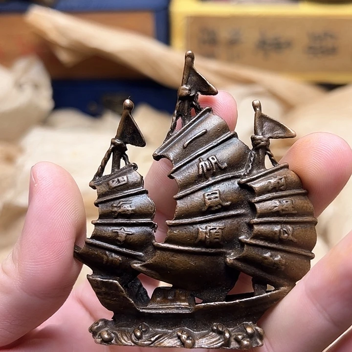 文玩铜器做工精良