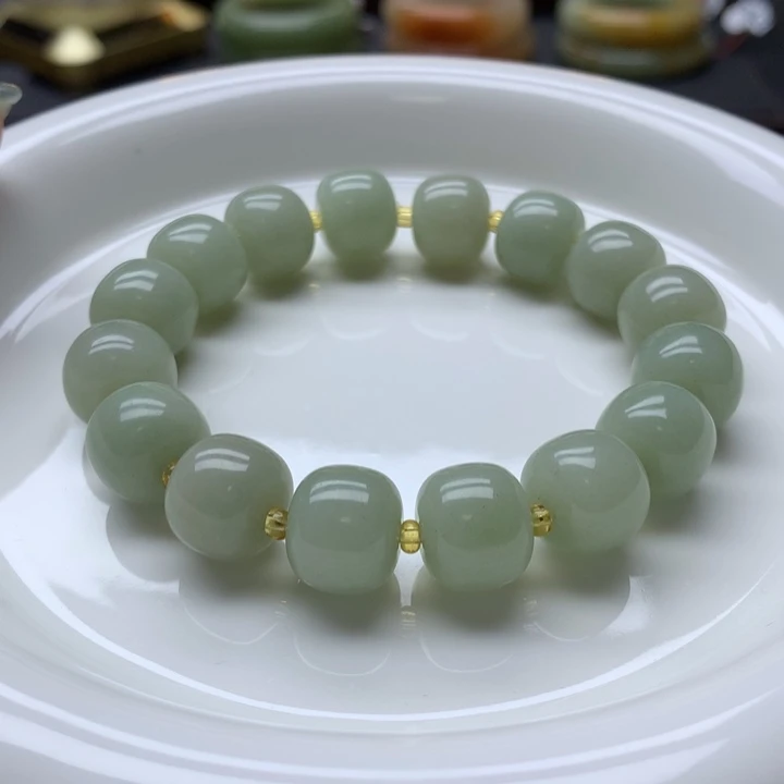 未镶嵌手镯石英岩玉