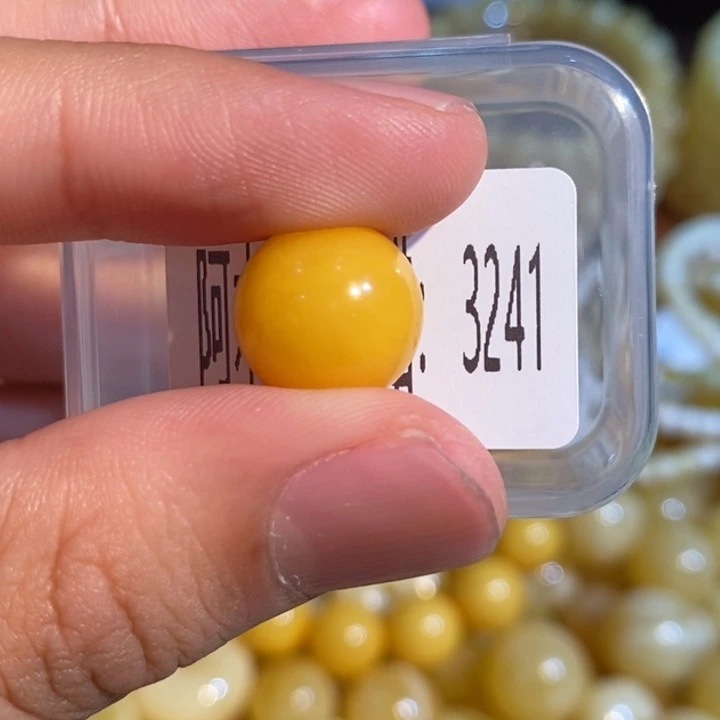 琥珀未镶嵌珠宝奇石3241
